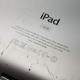 Apple iPad 2 (A1395) 16GB Black iOS 9.3.5 alternative image