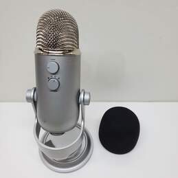 Blue Yeti Untested P/R* Free Standing Condenser USB Effects Microphone alternative image