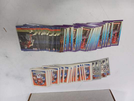 6lbs Lot of Assorted Sports Trading Cards image number 5