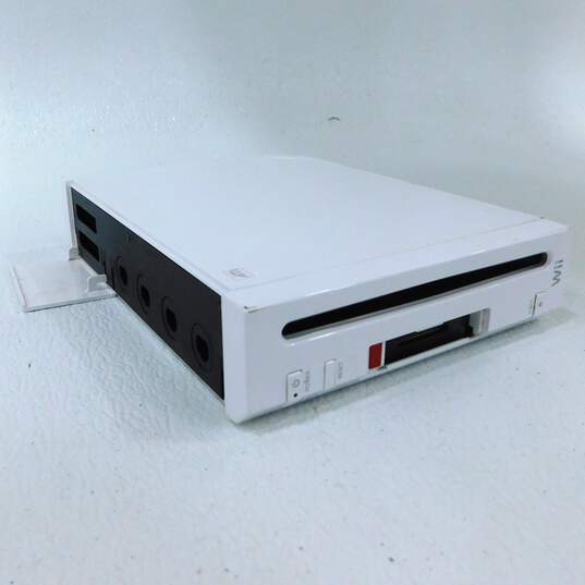 Wii 2 Parts and Repair image number 2