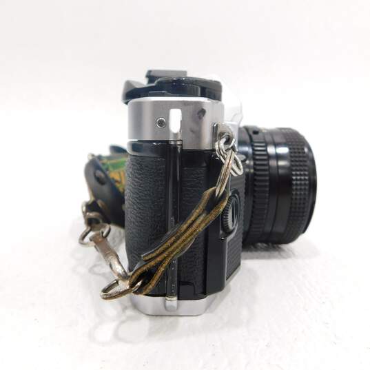 Canon AE-1 Program 35mm Film Camera w/ 3 Lens, Lens Converter, Flash & Bag image number 6