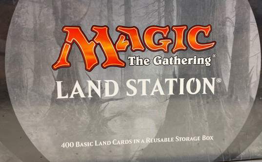 2017 Wizards Of The Coast Magic The Gathering Land Station Box Set image number 2
