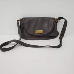 Marc Jacobs Grey Leather Pebblestone Folder Over Crossbody Bag / Authenticated