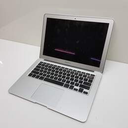 2010 MacBook Air 13in Laptop Intel Core 2 Duo SL9600 CPU 2GB RAM NO HDD