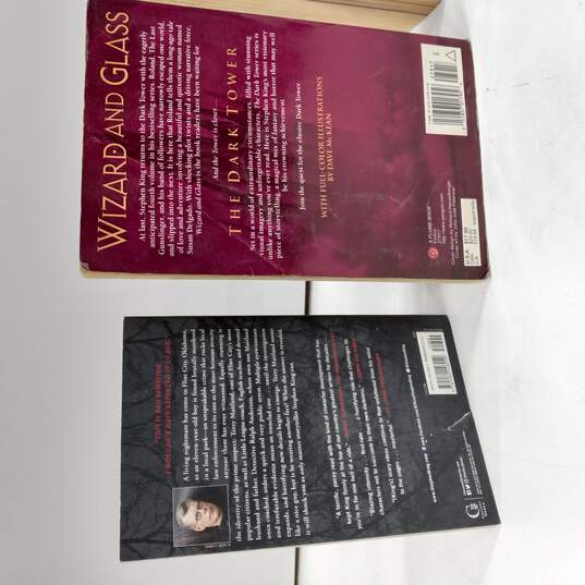 Bundle of 4 Assorted Stephen King Thriller Books image number 3
