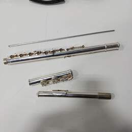 Bundy II Flute In Hard Case alternative image