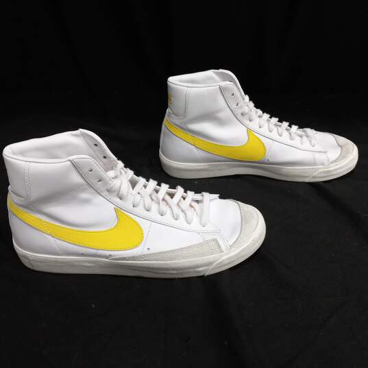 Nike Men's BQ6806-101 Optic Yellow Blazer Mid 77 Vintage Sneakers Size 11 image number 2
