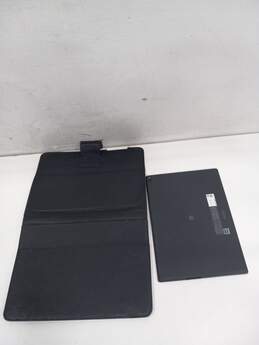 Lenovo Moto Tablet w/ Keyboard & Case alternative image