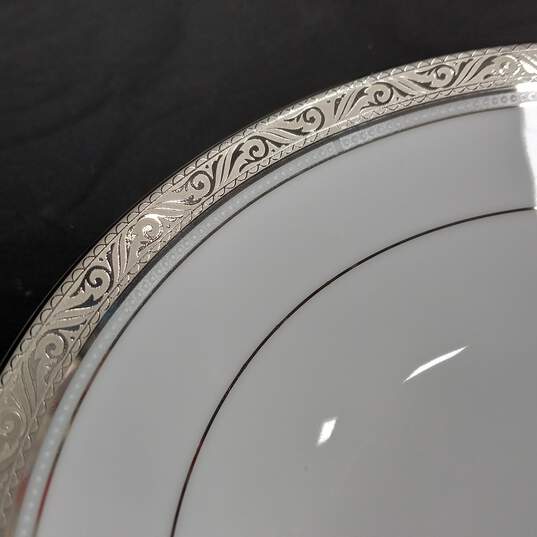 Noritake Contemporary Majestic Platinum Boxed Dishes image number 7
