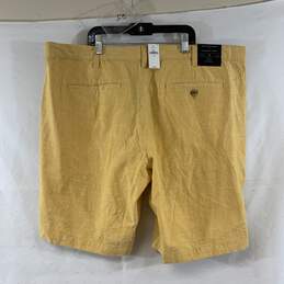 Men's Yellow Banana Republic Chambray Shorts, Sz. 38 alternative image