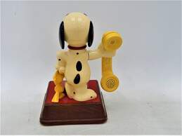 Vintage Snoopy & Woodstock Push Button Phone 1976 alternative image