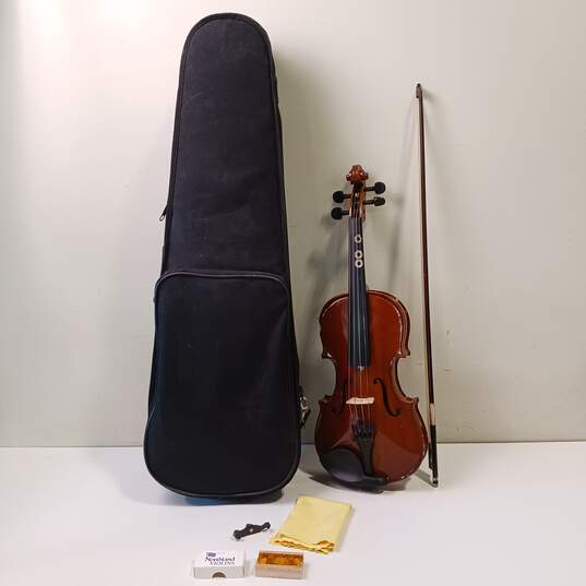 Bestler Violin w/ Soft Case image number 1