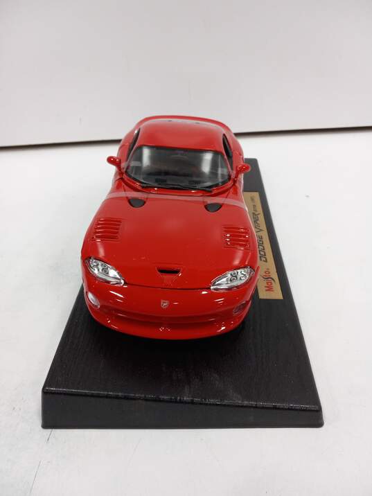 Maisto Special Edition Dodge Viper GTS 1997 1:18 image number 3