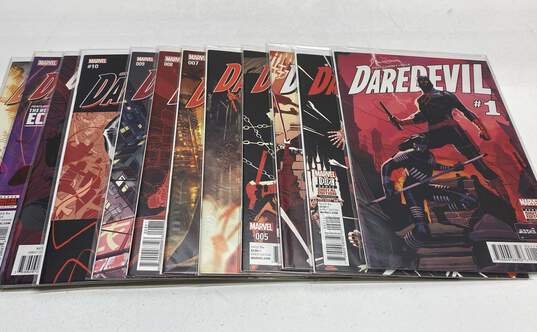 Marvel Daredevil Comic Books image number 1