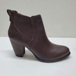 UGG Cobie II Leather Heeled Ankle Boots Color: Brown 7.5 alternative image