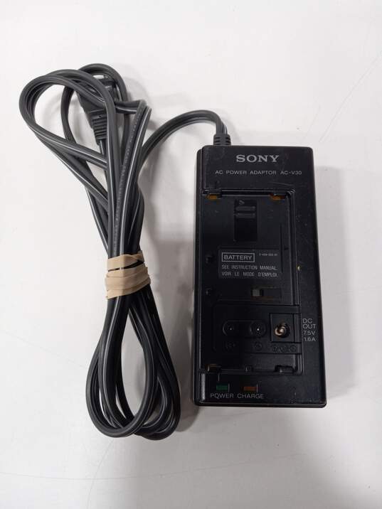 Sony Video Walkman Video TV Recorder image number 2