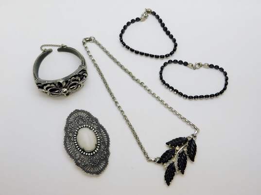 Vintage Ravana w/ Silver Tone, Black & Icy Rhinestone Costume Jewelry 108.0g image number 1