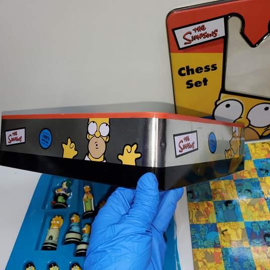 100% Official The Simpsons 3-D Chess Set IOB image number 2