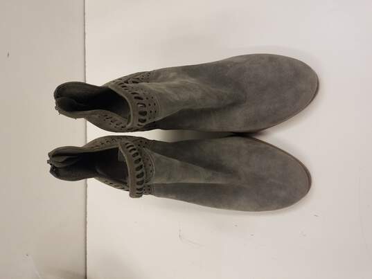 Vince Camuto Philena Gray Suede Ankle Boots Shoes Women's Size 5.5 M image number 5