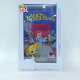 Funko Pop! Movie Poster with case: Disney - Alice with Cheshire Cat #11