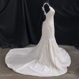 Women's White Dress Size 10 alternative image