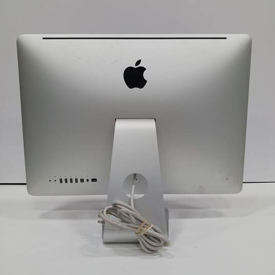 Apple iMac (mid-2011) image number 7