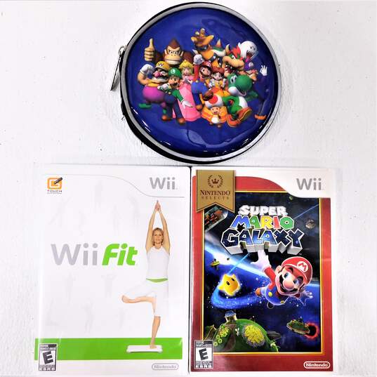 Nintendo Wii W/ 2 Games Cords Joy-Con Controller Super Mario Galaxy Sensor Bar image number 8