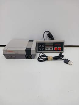 Nintendo Entertainment System Retro Mini Console Model CLV-001