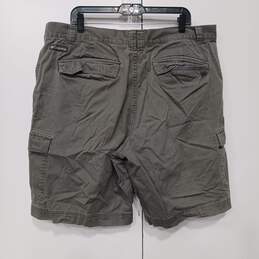 Columbia Gray Cargo Shorts Men's Size 42 alternative image