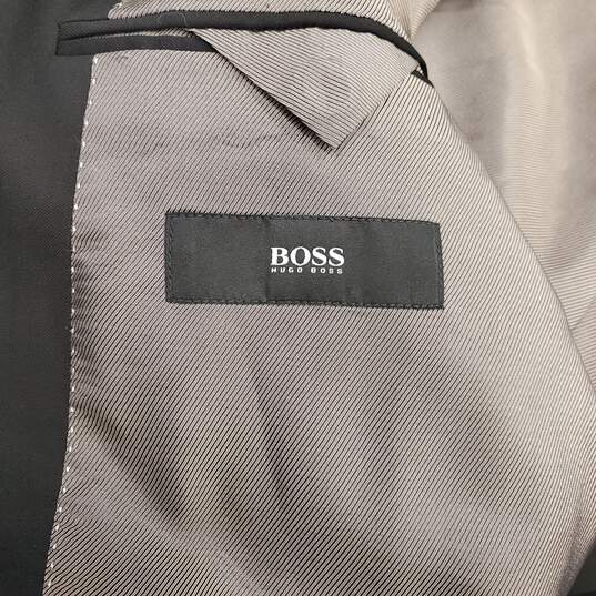 Hugo Boss Men Black Suit Jacket Sz 44R image number 5