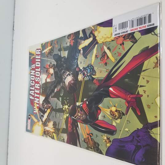 Marvel Falcon & Winter Soldier Comic Books image number 3