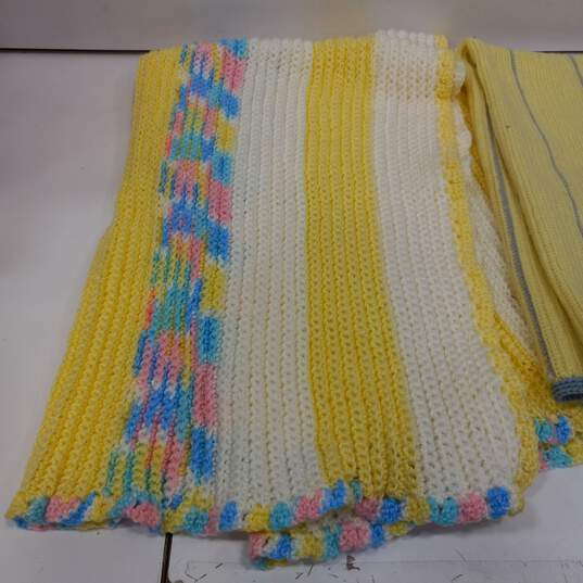 Bundle of 3 Assorted Knitted Blankets image number 2