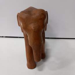 Solid Wooden Elephant Figurines alternative image