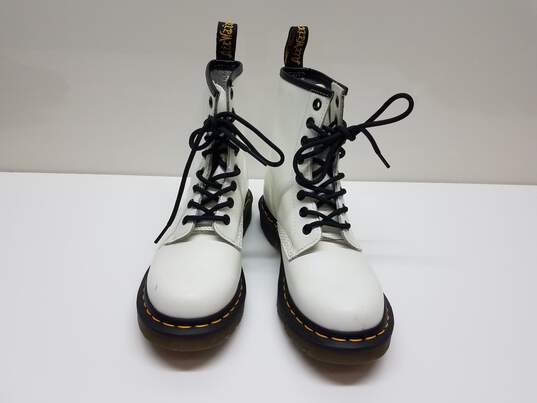Dr. Martens Air Wair 11821 White Leather Boots 8 Black Eyelet Sz 5L image number 5