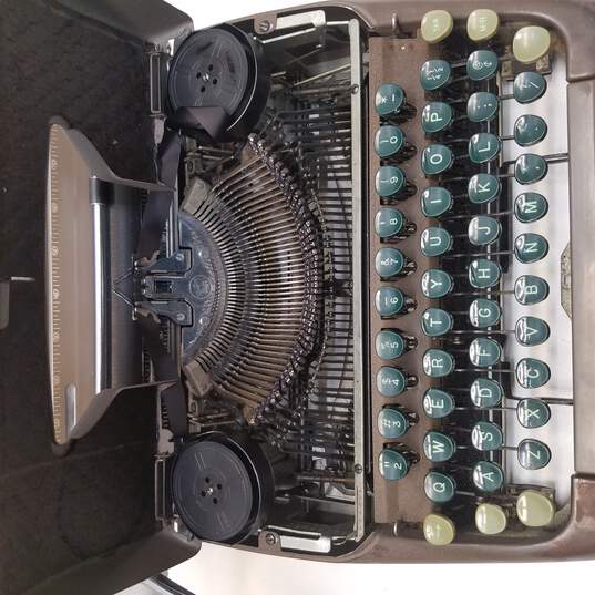 Smith-Corona Sterling Typewriter image number 6