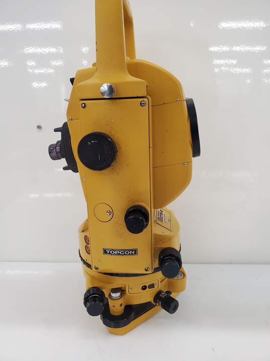 Topcon GTS-213 Electronic Surveying Total Station w Hard Case image number 4