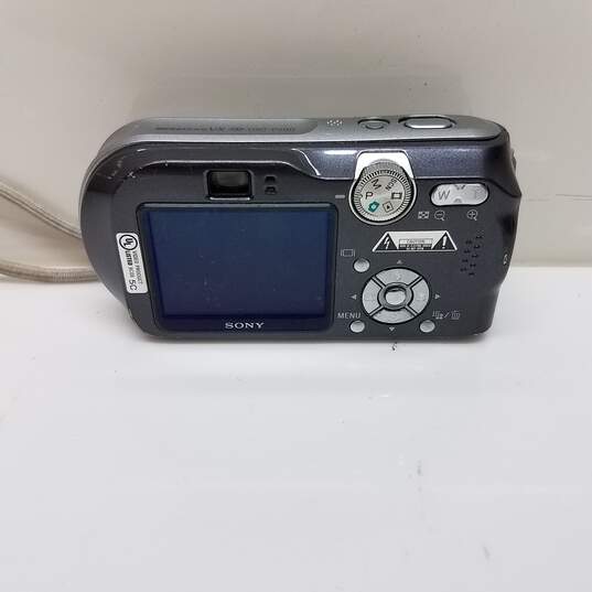 Sony DSC-P200 Cyber Shot 7.2 MP Compact Digital Camera image number 2