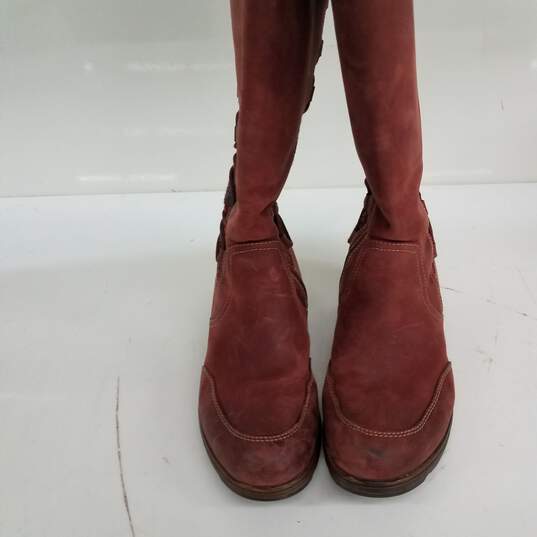 Bionica Red Suede Boots Size 10M image number 3