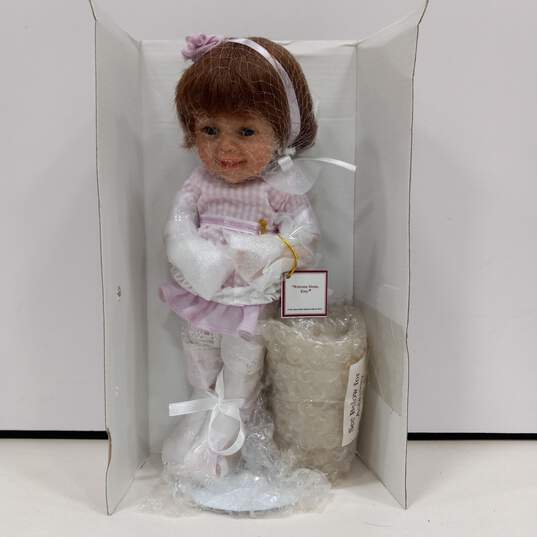 Welcome Home Kitty Ashton Drake Galleries Porcelain Fashion Doll image number 2