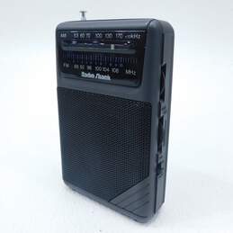 Handheld Radio Shack AM/FM Radio & Sony Watchman FDL-22 alternative image