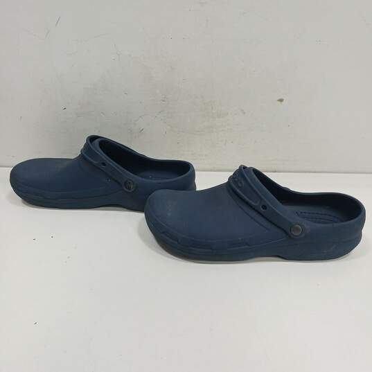 Iconic Men's Blue Crocs Comfort Size 13 image number 2