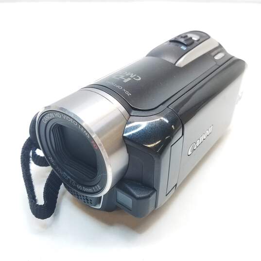 Canon VIXIA HF R10 8GB Full HD Camcorder image number 1