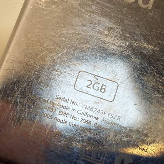 Apple iPod Nano (1st Generation) - White (A1137) 2GB image number 7