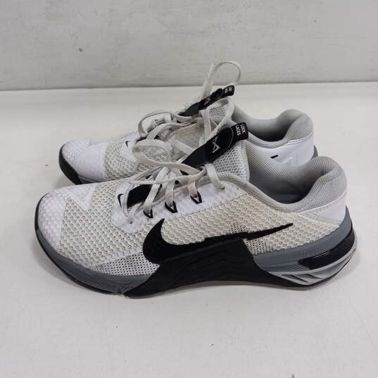 Men's Black & White Nike CZ8281-100  Metcon 7 Trainers Size 7 image number 1