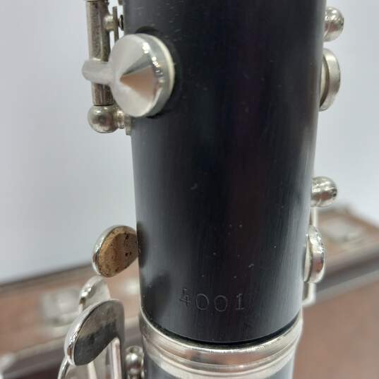 Clarinet In Case w/ Accessories image number 4