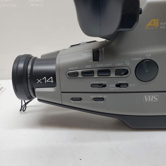 Panasonic VHS Reporter VHS Camcorder In Hard Case image number 4