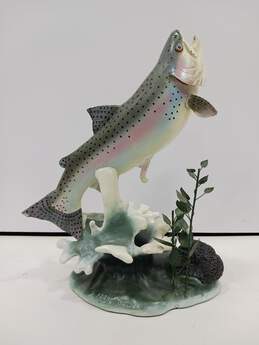 The Danbury Mint Steelhead Prize Trout Sculpture alternative image