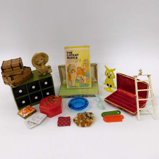 Vintage MCM Ladies Vanity Lot Jewelry Box Compact Earring Holders Ashtray & more image number 1