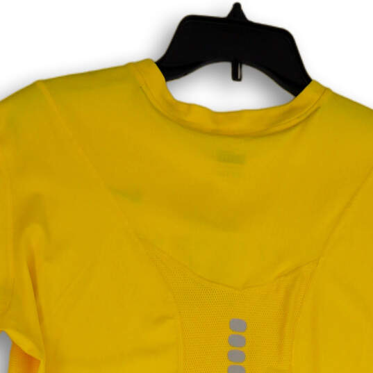 NWT Womens Yellow Crew Neck Short Sleeve Pullover T-Shirt Size 16-18 image number 2