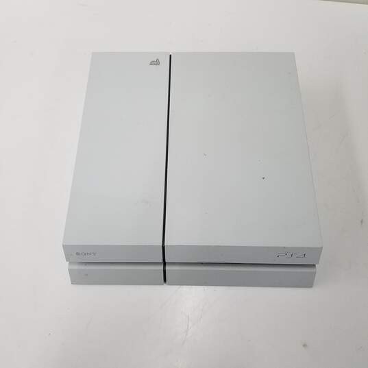 White Sony PlayStation 4 CUH-1115A image number 1